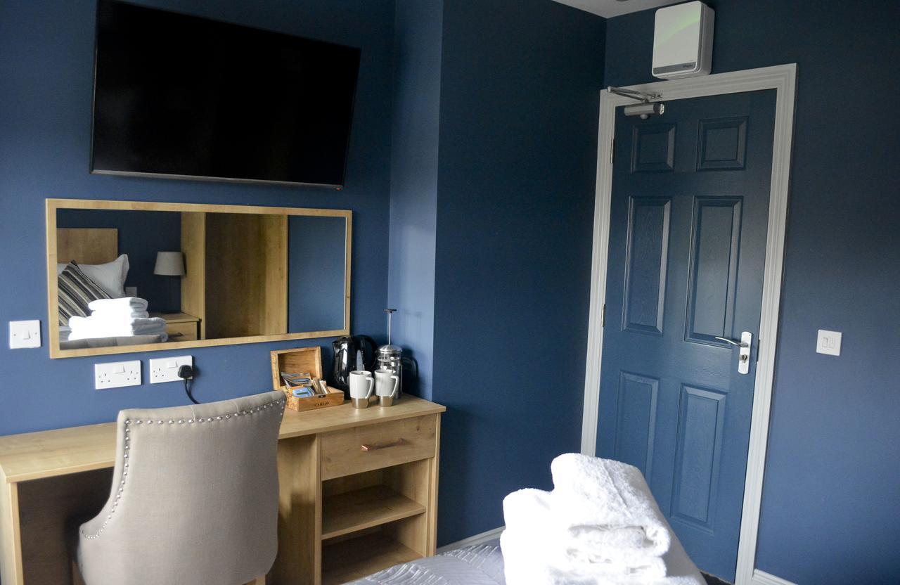 The Ugly Duckling Bed & Breakfast เทลฟอร์ด ภายนอก รูปภาพ