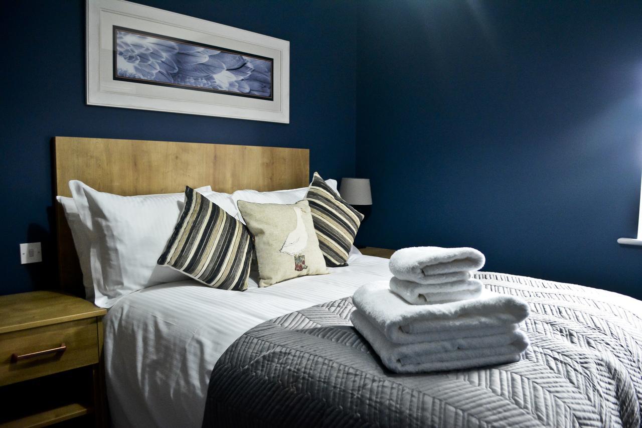 The Ugly Duckling Bed & Breakfast เทลฟอร์ด ภายนอก รูปภาพ